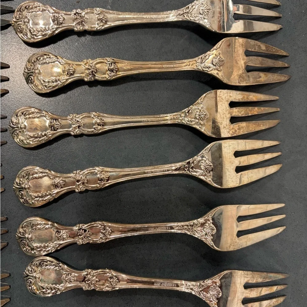 Vintage Rogers French Rose Floral Silver Plated Fork Set 12 pcs